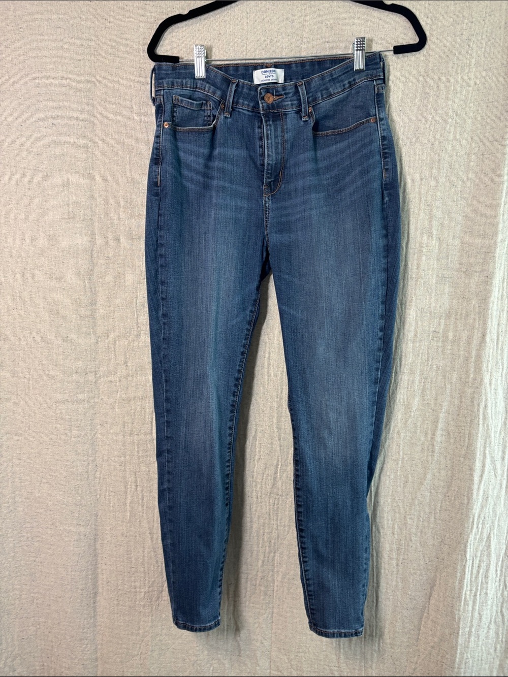Denizen from Levi's Women's Skinny Jeans - Dark Blue Wash